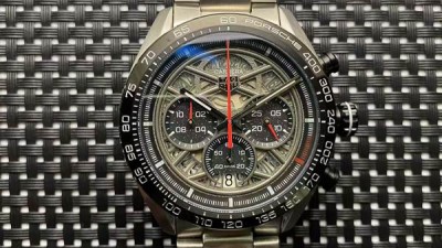 태*호이어 Carrera × Porsche Chronograph Skeleton 그레이