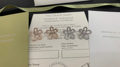 반ㅋ리프 프리볼 이어링 다이아몬드 파베