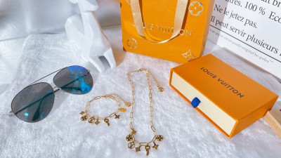 루ㅇ비통 참 목걸이, 팔찌