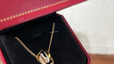 까ㄹ띠에 트리니티 쿠션 목걸이 다이아 파베