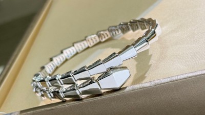 불ㄱ리 세르펜티 바이퍼 브레이슬릿