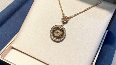 불ㄱ리 아스트랄레 목걸이