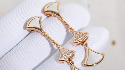 불ㄱ리 디바스 드림 드롭 이어링