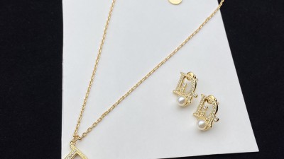 디ㅇ 오블리크 목걸이