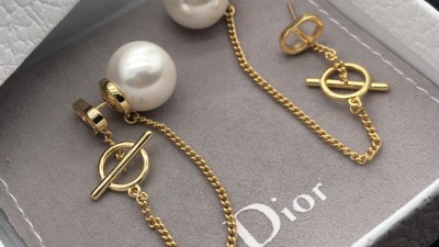 디ㅇ CD 트라이벌 이어링