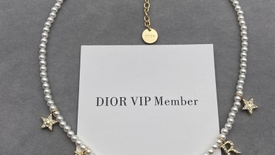 디ㅇ 레볼루션 목걸이