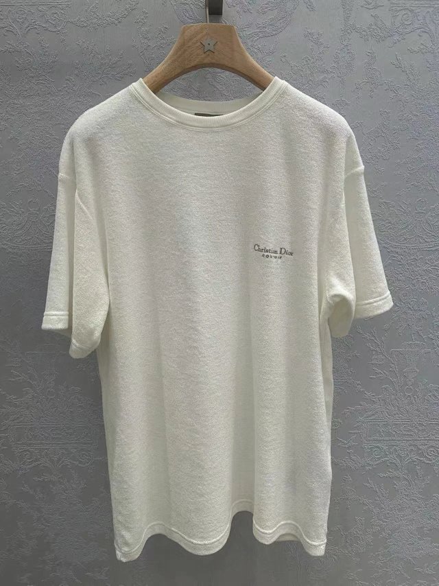 4dd3bb3f3a5c545275ade639150e8cd9_1780145419_2099.jpg