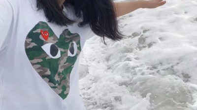 [공용][세일] 꼼ㄷ가르송 카모플라주 하트 티셔츠 3컬러