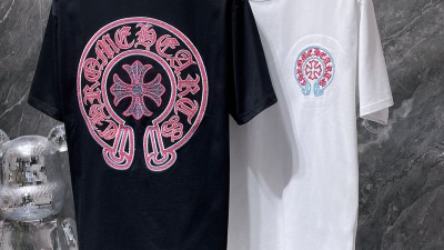 크ㄹ하츠 홀스슈 로고 티셔츠 2컬러