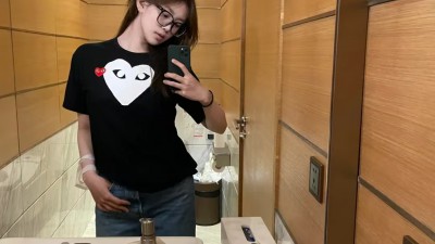 [공용][세일] 꼼ㄷ가르송 레드 하트 프린트 하트 티셔츠 2컬러