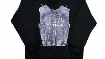 메종 마ㄹ지엘라  데님 베스트 프린트 스웨트셔츠 2컬러