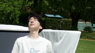 디ㅇ x 하일톤 넬 코튼 저지 티셔츠