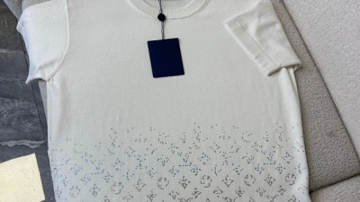 [공용] 루ㅇ비통 모노그램 그라디언트 코튼 티셔츠 2컬러