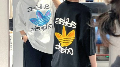 아ㄷ다스 트레포일 빅 로고 반팔 티셔츠 2컬러