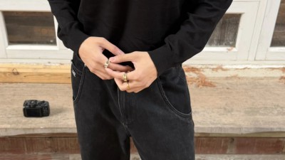 프ㄹ다 버진 울 크루넥 스웨터