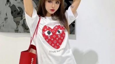 [공용][세일] 꼼ㄷ가르송 X 루이비통 티셔츠 2컬러