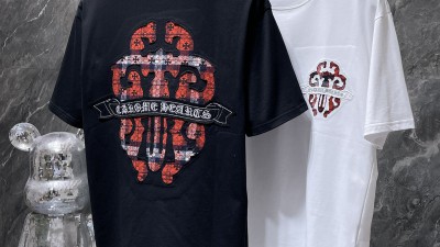 크ㄹ하츠 대거 반팔 티셔츠 2컬러