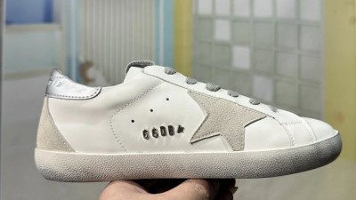 [공용] 골ㄷ구스 슈퍼스타 화이트 실버탭