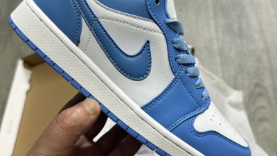 [공용] 나ㅇ키 조던 1 로우 UNC 유니버시티 블루