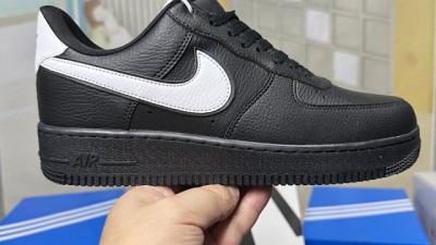 [공용] 나ㅇ키 에어 포스 1 로우 QS 블랙 화이트
