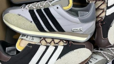 [공용] 아ㄷ다스 x 송 포 더 뮤트 컨트리 OG 코어 3컬러