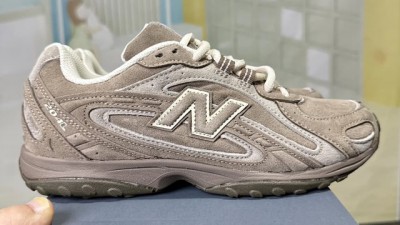 [공용] 뉴ㅂ란스 204L 스웨이드 머쉬룸 애리드 스톤