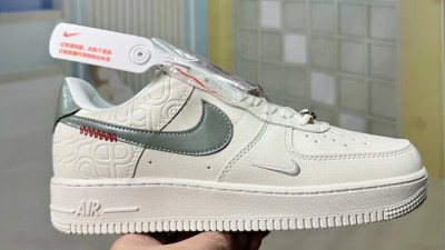 [공용] 나ㅇ키 에어 포스 1 로우 뱀의 해 에디션