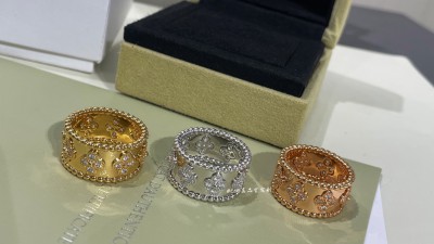 반ㅋ리프 빼를리 클로버 링 3컬러