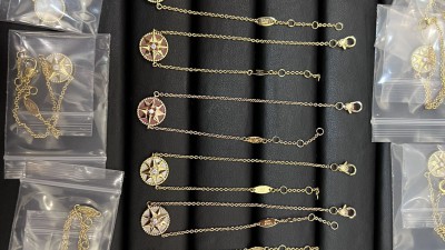 디ㅇ 로즈드방 브레이슬릿