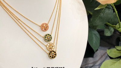 디ㅇ 로즈드방 목걸이