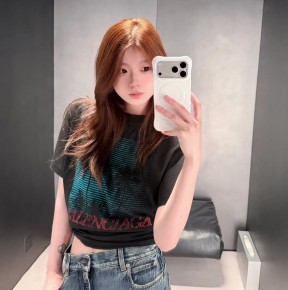 [공용][세일] 발ㄹ시아가 빈티지 홀리데이 그래픽 프린트 티셔츠