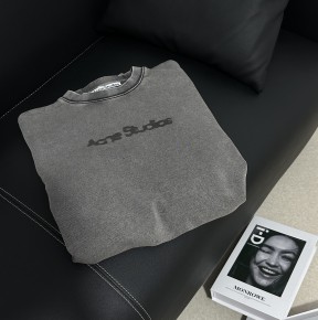 [공용] 아ㅋ네 스튜디오 블러 로고 페이디드 그레이 스웨터