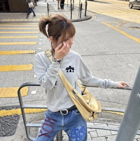 [공용][세일] 크ㄹ하츠 세메터리 크로스 스웻셔츠 2컬러